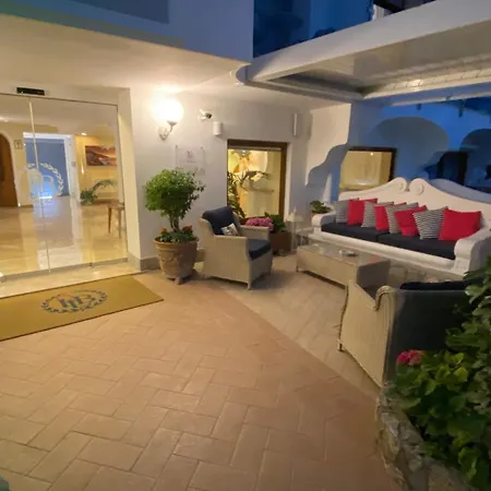 酒店 Bougainville Luxury Boutique 4*