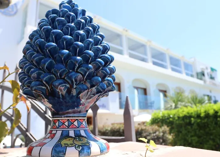 Hotel Bougainville Luxury Boutique 4*