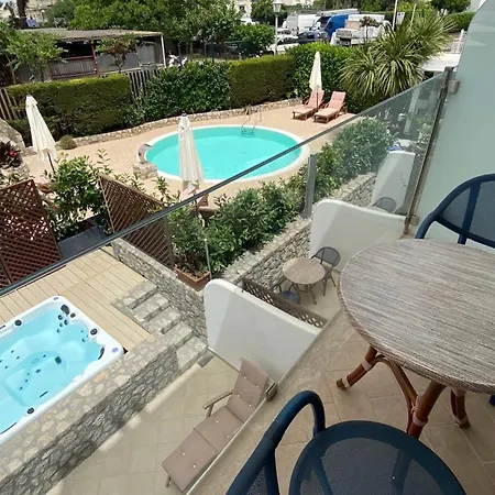 Bougainville Luxury Boutique 4* أناكابْري