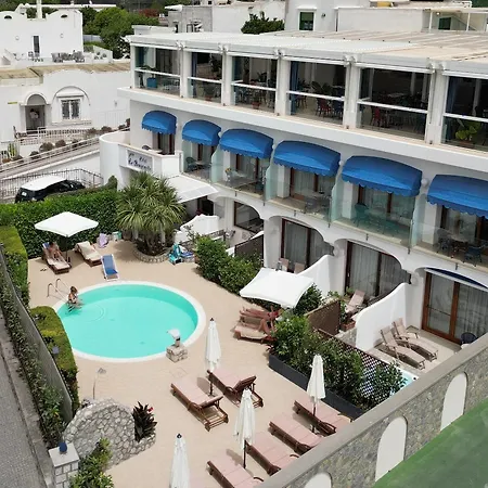 Capri Bougainville Luxury Boutique 4*