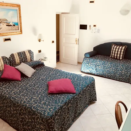 فندق Bougainville Luxury Boutique 4*