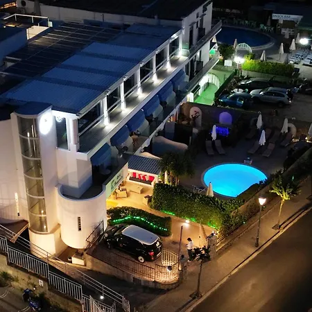 Bougainville Luxury Boutique 4* אנה קאפרי
