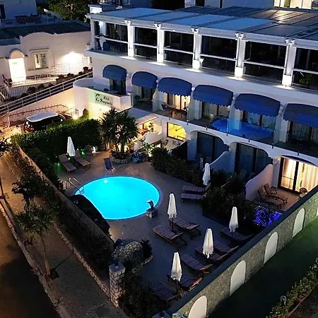 فندق Bougainville Luxury Boutique 4*