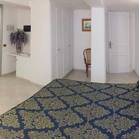 Hotel Capri Bougainville Luxury Boutique 4*