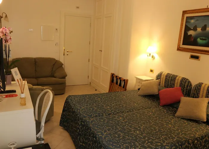 Capri Bougainville Luxury Boutique Hotel 4*