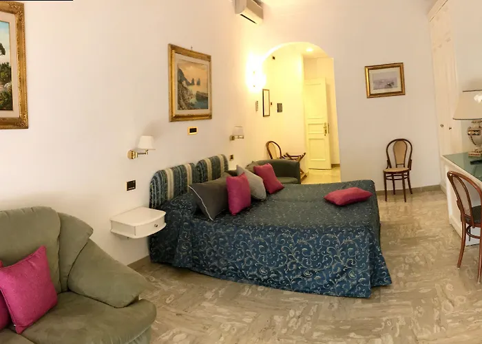 Capri Bougainville Luxury Boutique 4*