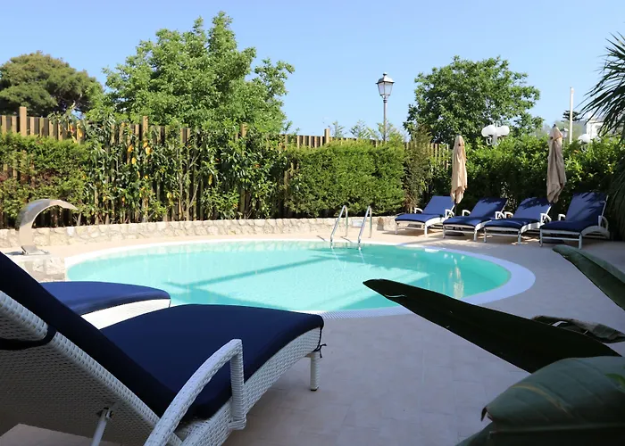 Hotel Capri Bougainville Luxury Boutique 4*