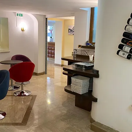 Bougainville Luxury Boutique 4*