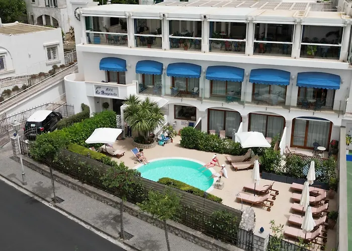 Bougainville Luxury Boutique 4*